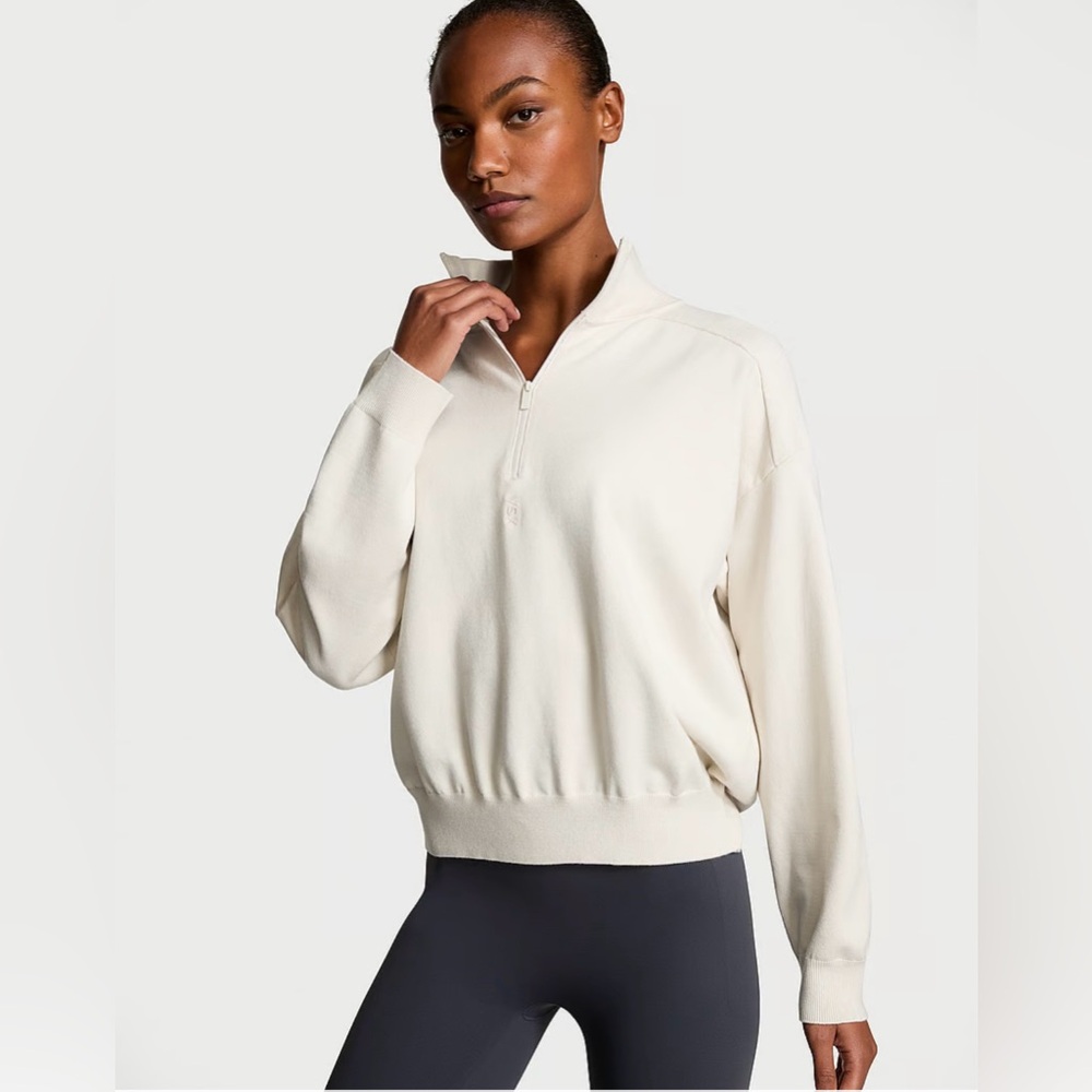 NEW Victoria’s Secret PINK White / Ivory  Cropped Long Sleeve Hoodie Size M
